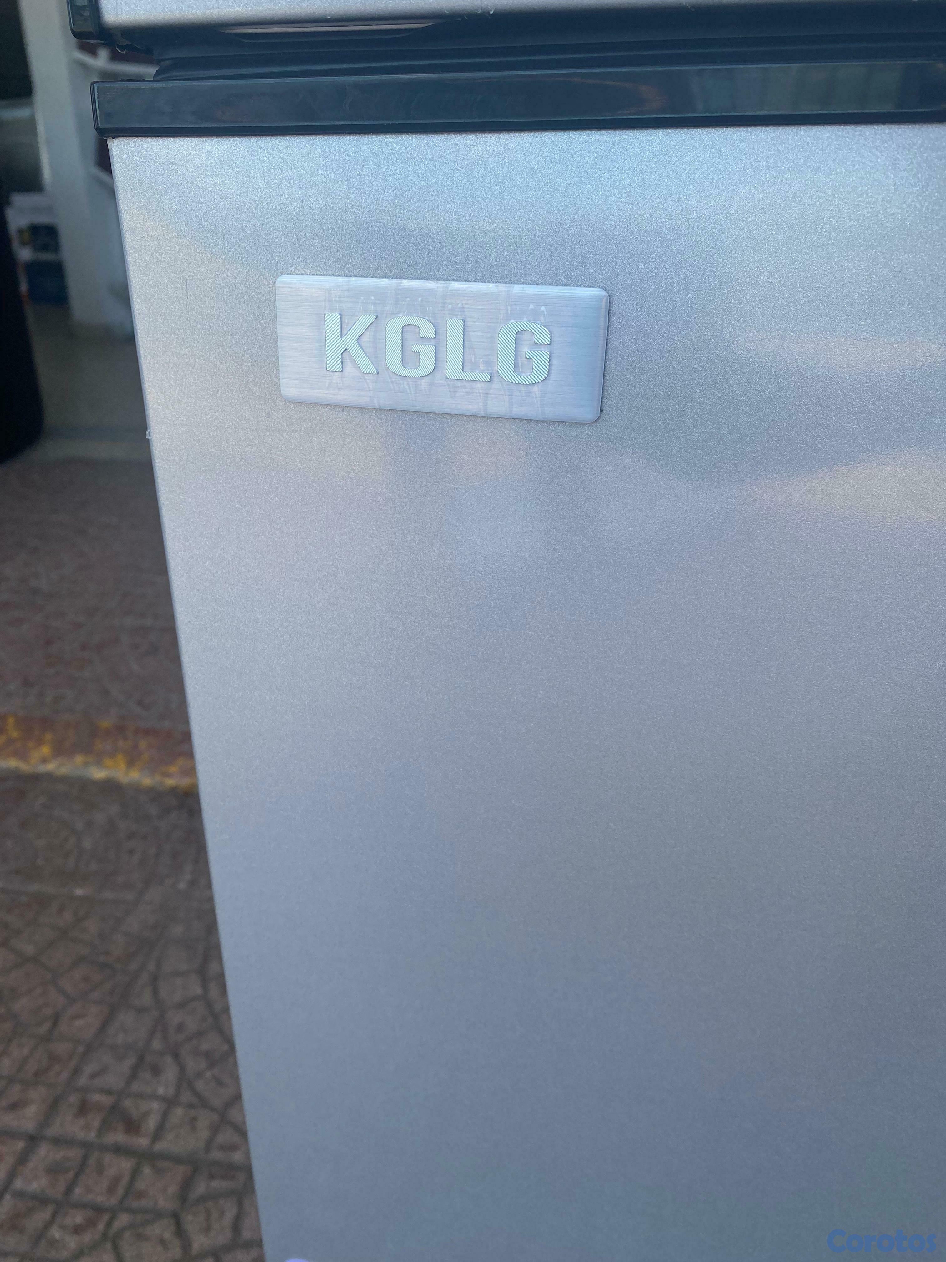 electrodomesticos - *FREEZER KGLG*

FREEZER KGLG
1 AÑO DE GARANTÍA 
6.5 PIES
DB-180G
 4