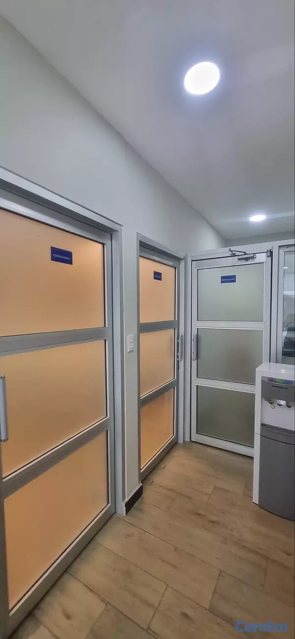 oficinas y locales comerciales - Local en Alquiler 4