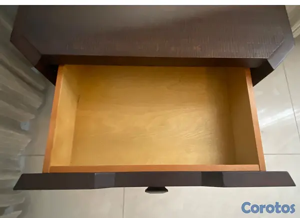 muebles y colchones - Vendo juego de cuarto con colchon incluido QUEEN s 8