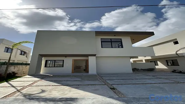 casas vacacionales y villas - Villa de 2 niveles a estrenar en Venta en Bávaro, Punta Cana 2