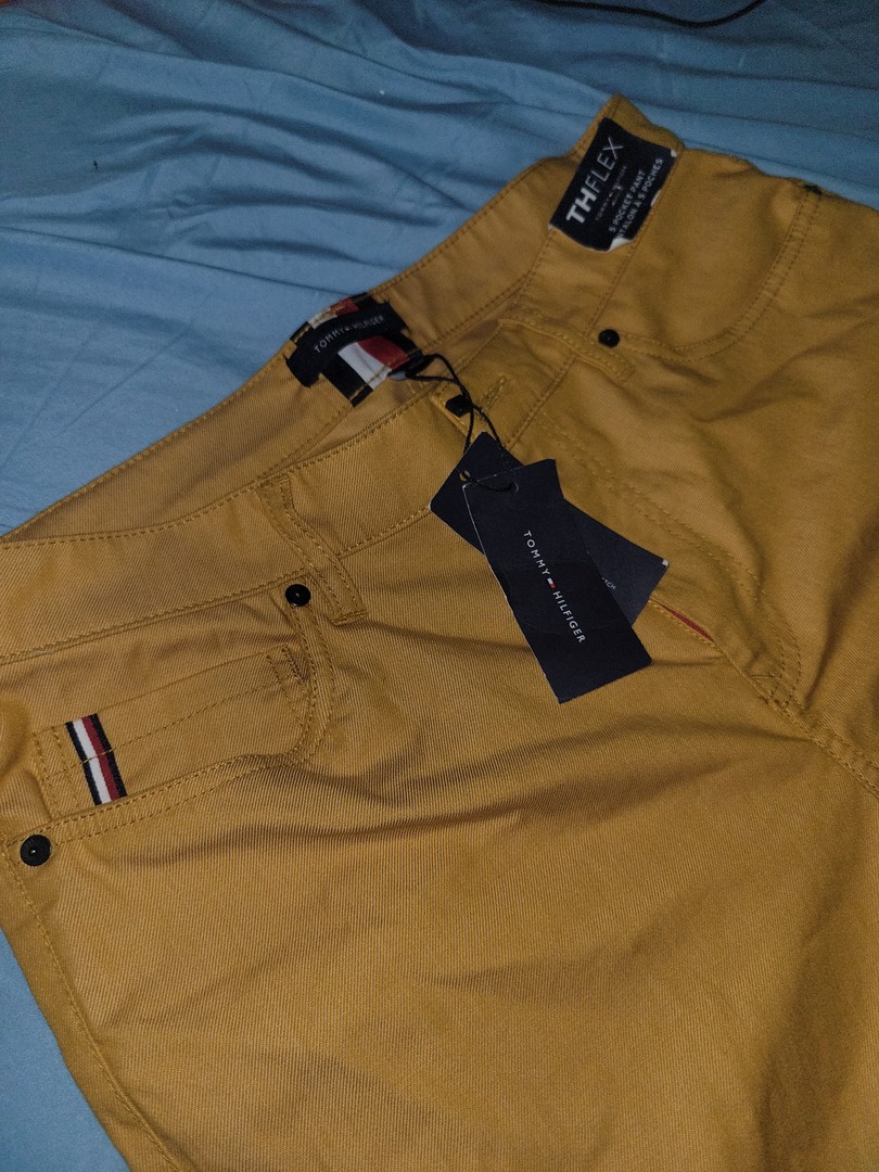 ropa para hombre - Pantalones marca Tommy tengo size 30x32 y 34x32 1