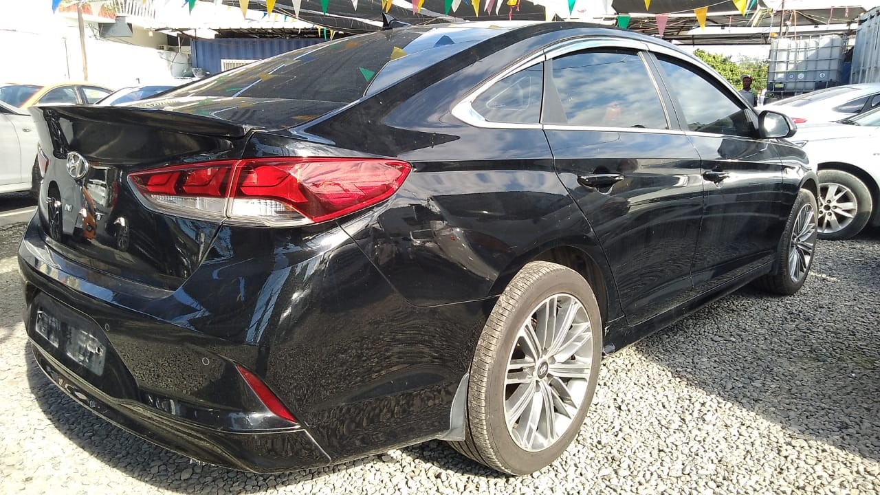 carros - HYUNDAI SONATA NEW RISE 2021 NEGRODESDE: RD$825,100.00 2
