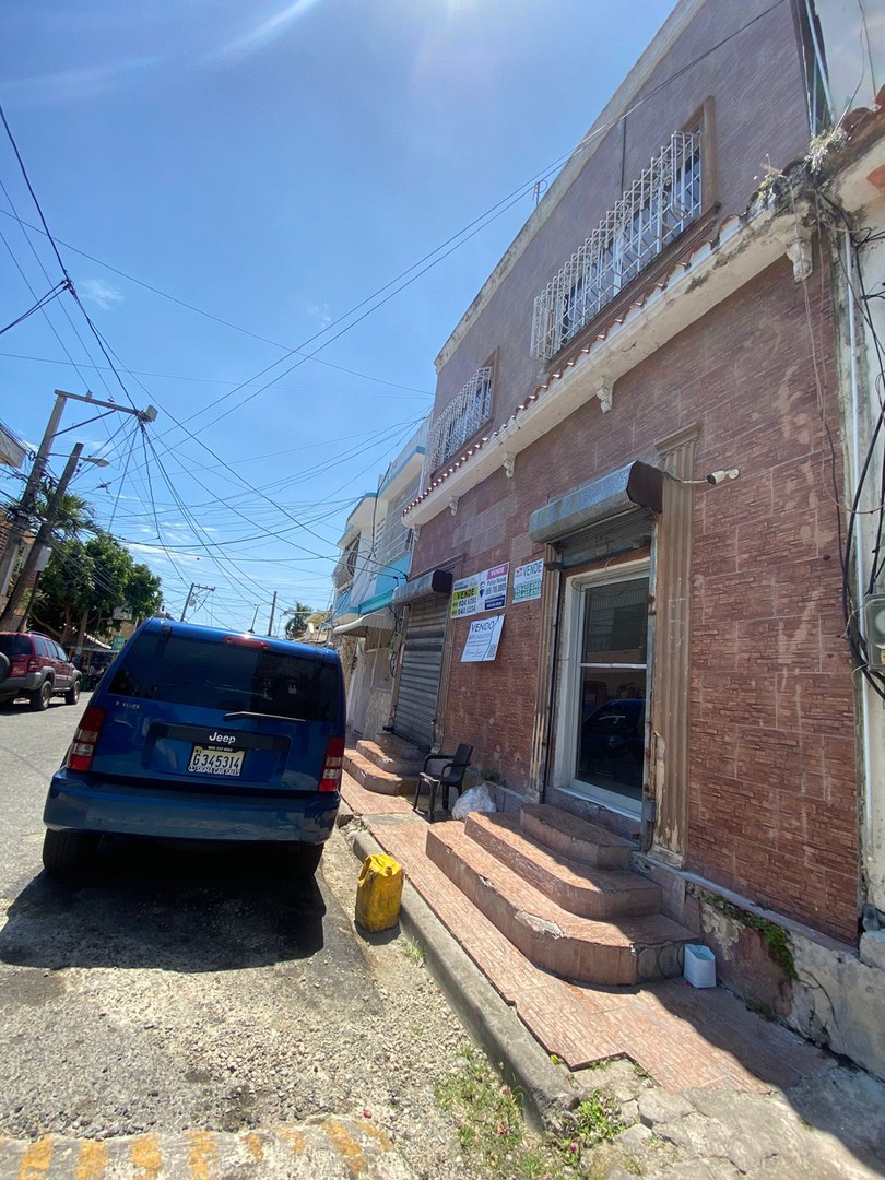 oficinas y locales comerciales - Venta de Almacén con oficinas en San Carlos