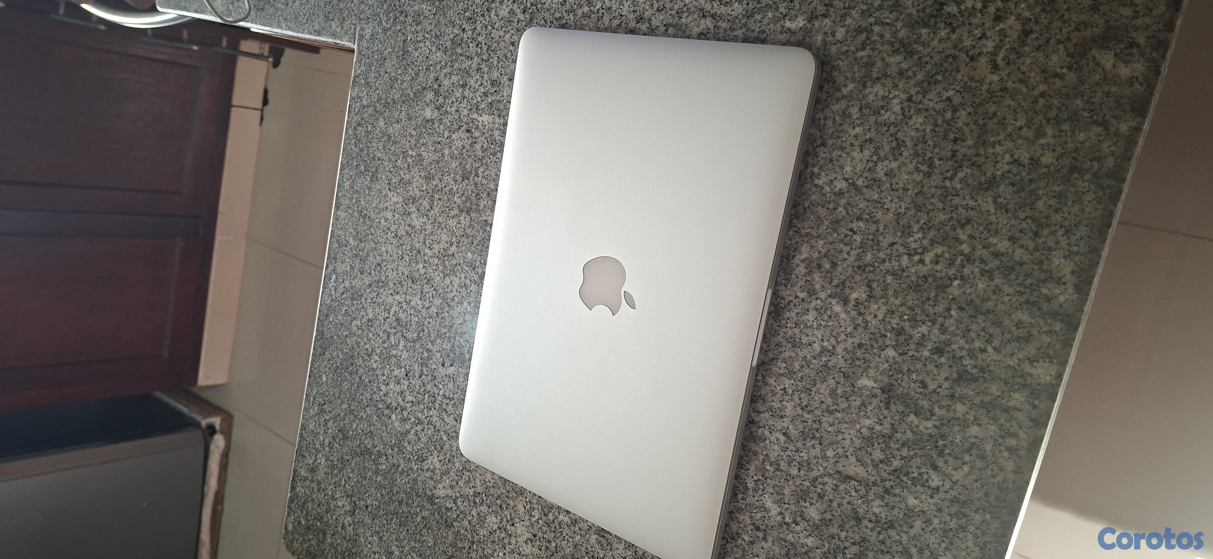 computadoras y laptops - MACBOOK 2014, de 13" EXCELENTES CONDICIONES (NEW) 2
