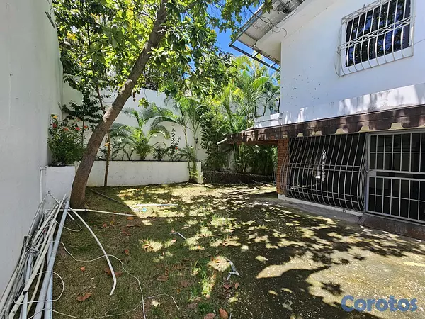 casas - Alquiler de Casa en Urbanización Fernández  5