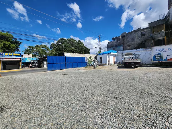 oficinas y locales comerciales - Alquilo Nave de 1,500 metros  en la cuaba  9