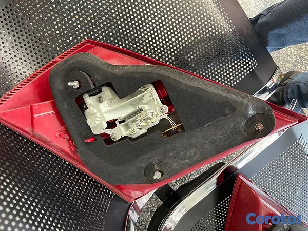 accesorios para vehiculos - Vendo Mercedes S 550 Luces Trasera 
 3
