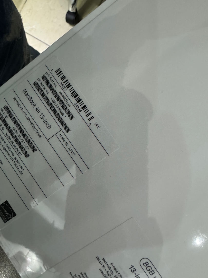 computadoras y laptops - MacBook Air M1 Apple chip | 256GB | 8GB RAM Nuevas Selladas  2