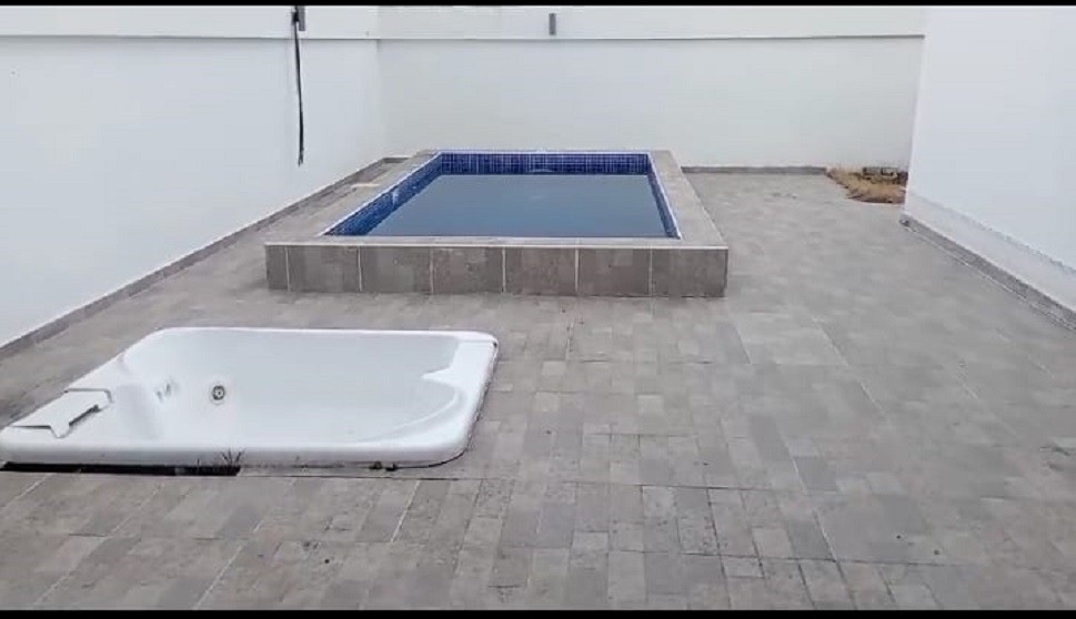 casas vacacionales y villas - Villa en el Ejecutivo Bavaro de 3 habitaciones Nueva  8