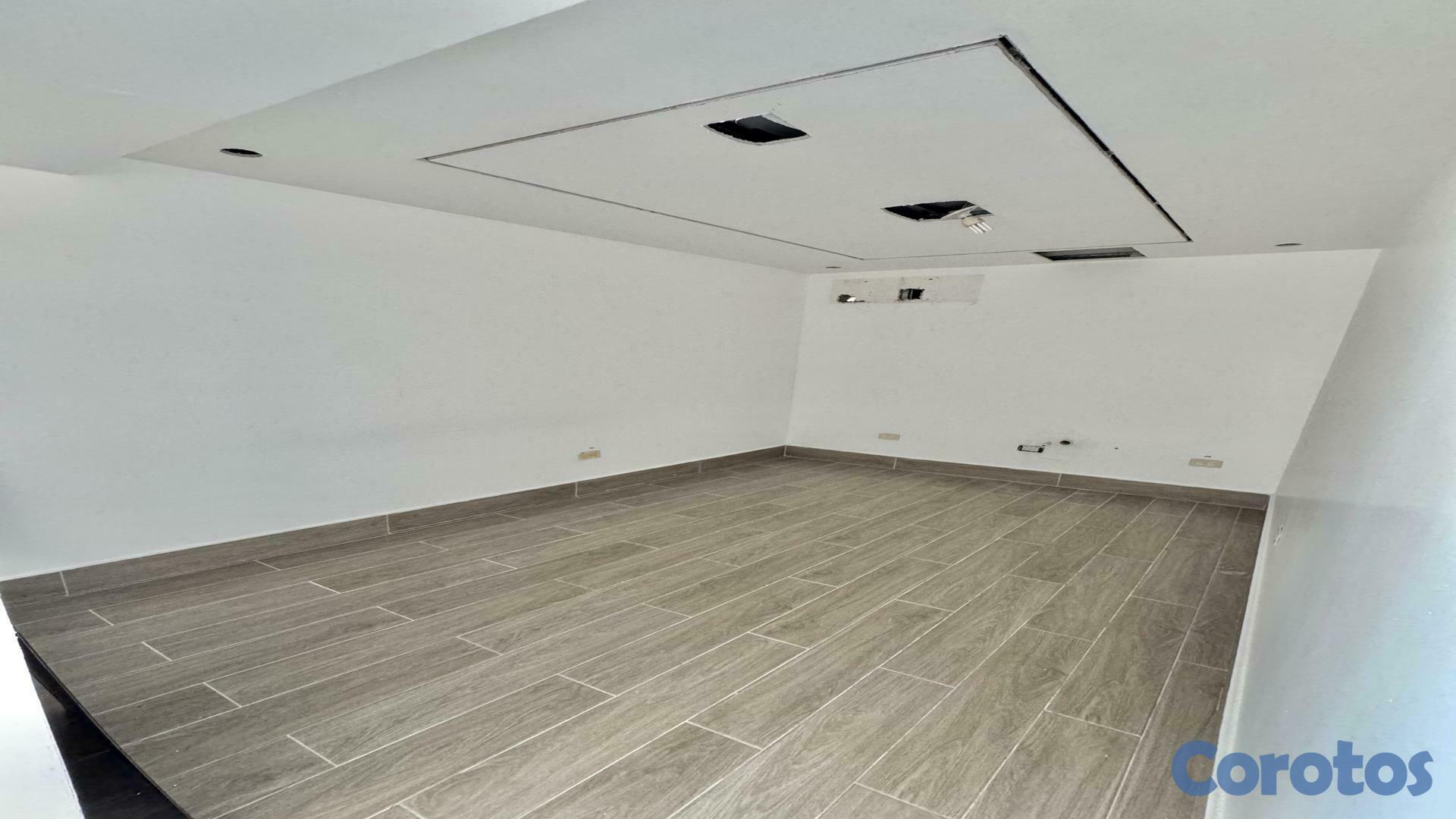 oficinas y locales comerciales - Local Comercial en Los Cacicazgos 6