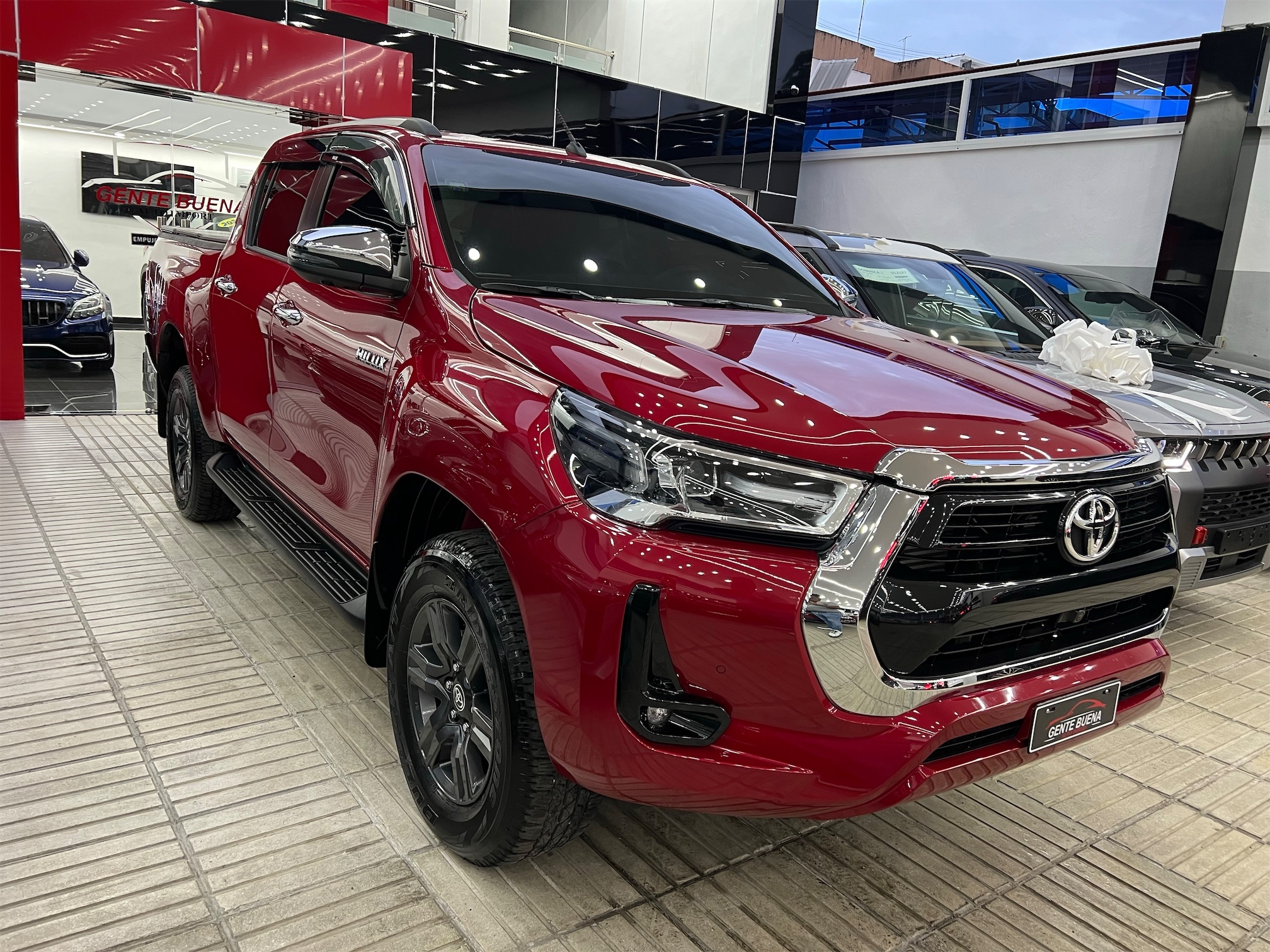 jeepetas y camionetas - Toyota hilux 2023 SRV Limited 2