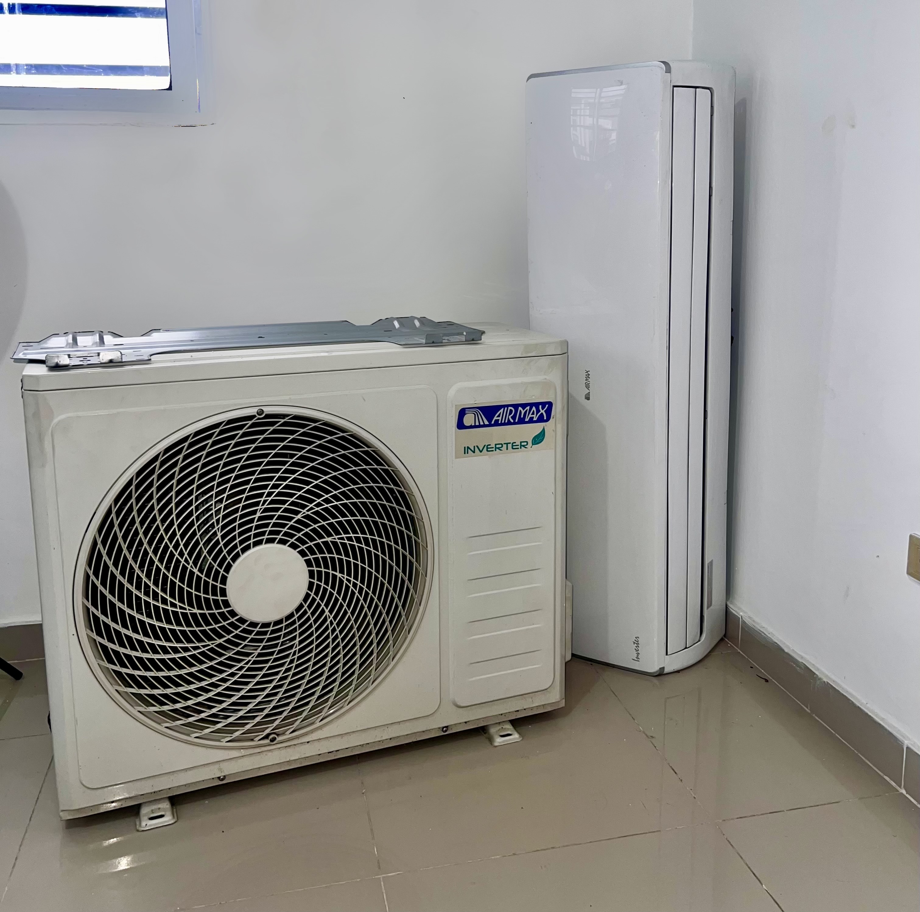 aires acondicionados y abanicos - Aire acondicionado 24mil btu Airmax  inverter  0