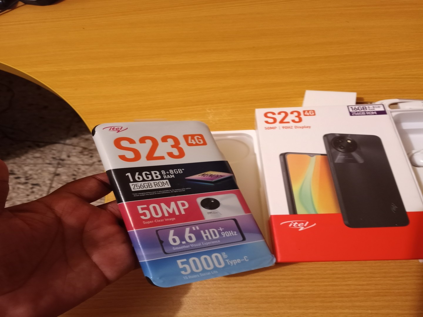 celulares y tabletas - Itel S23 256gb , 16gb de Ram negro nuevo con su caja y sus accesorios.  5