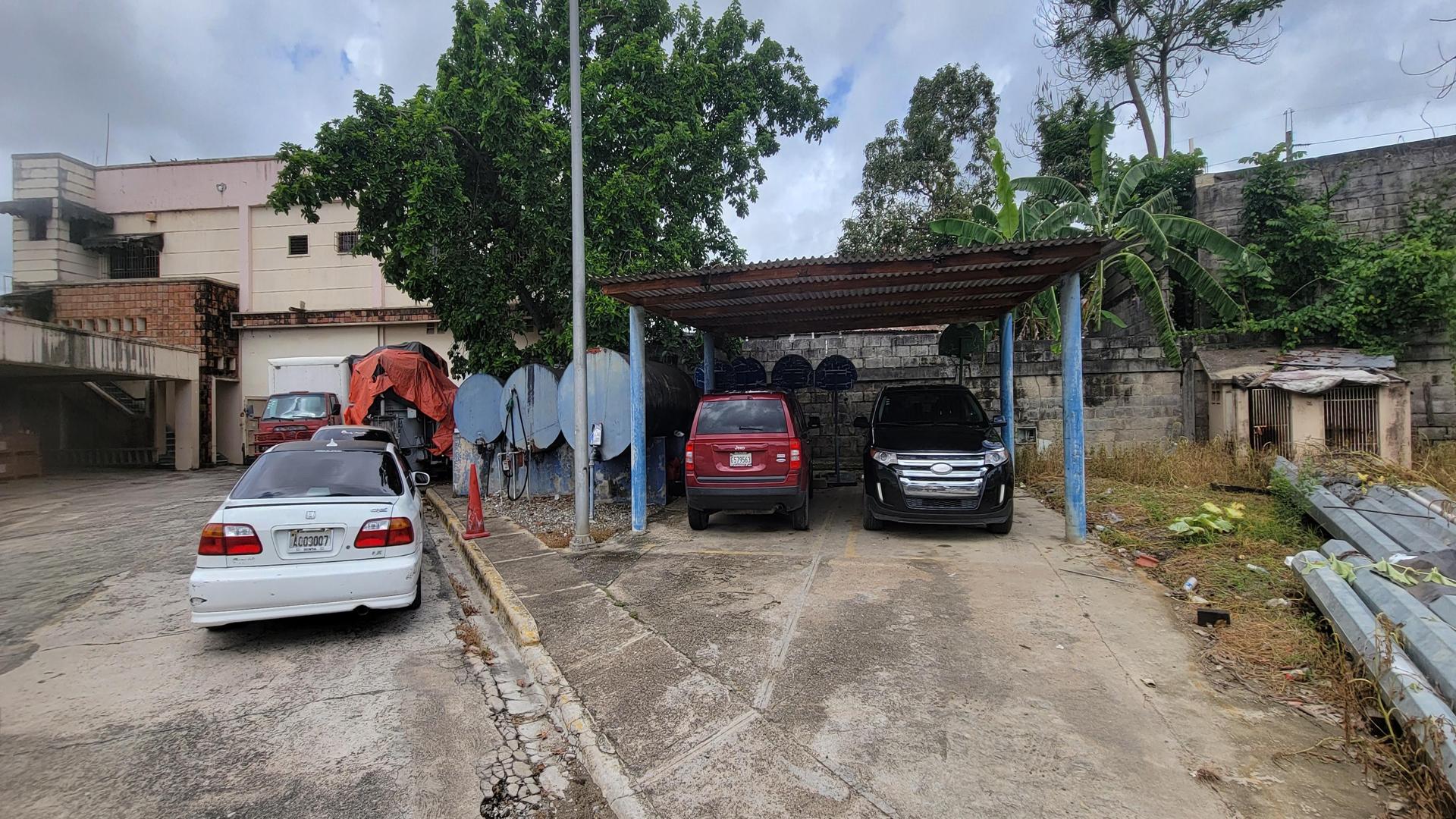 otros inmuebles - Alquiler de Nave en Autopista Duarte 8