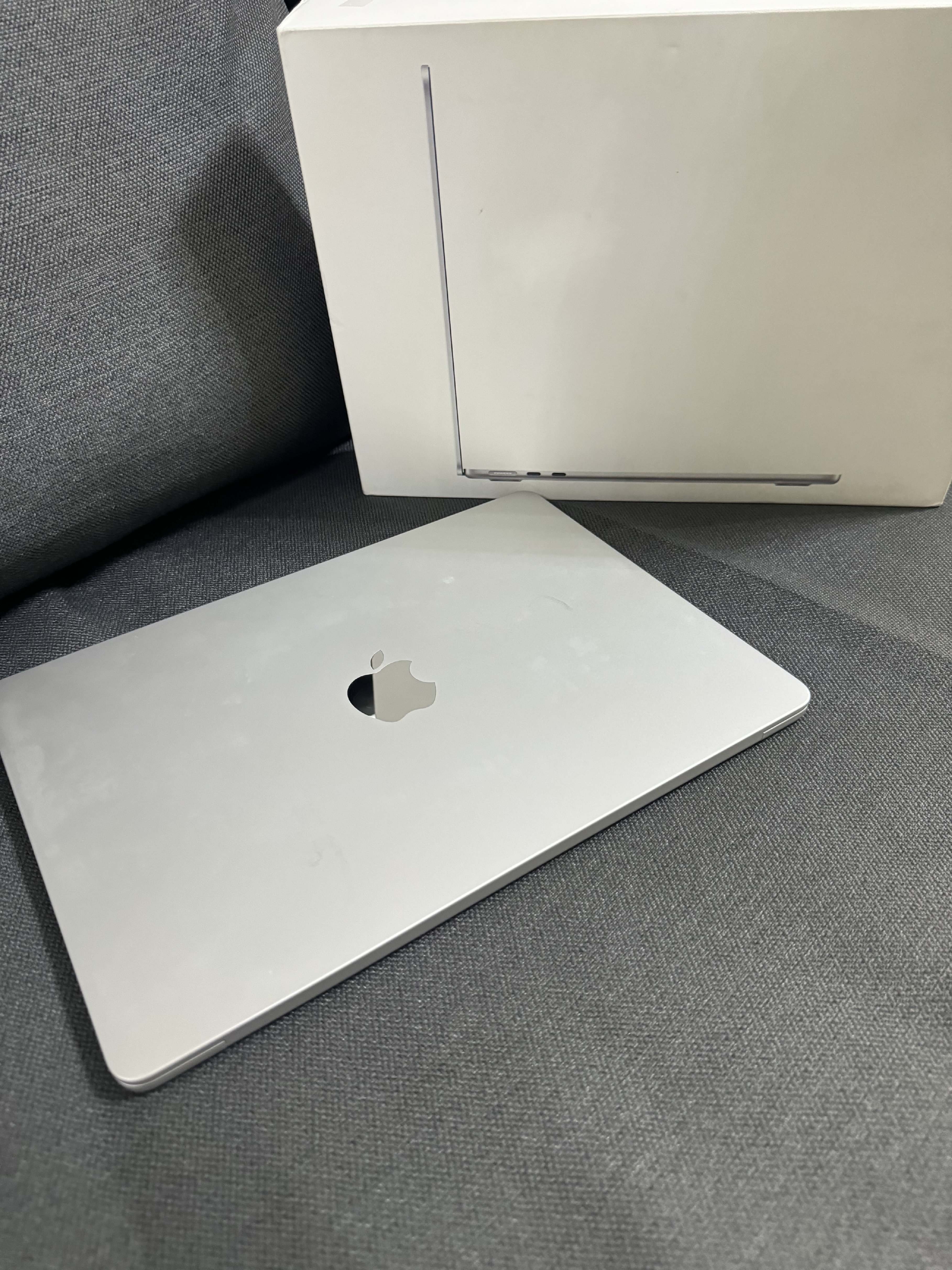 computadoras y laptops - MacBook Air m3 de 16/512ssd de 13 pulgadas  1