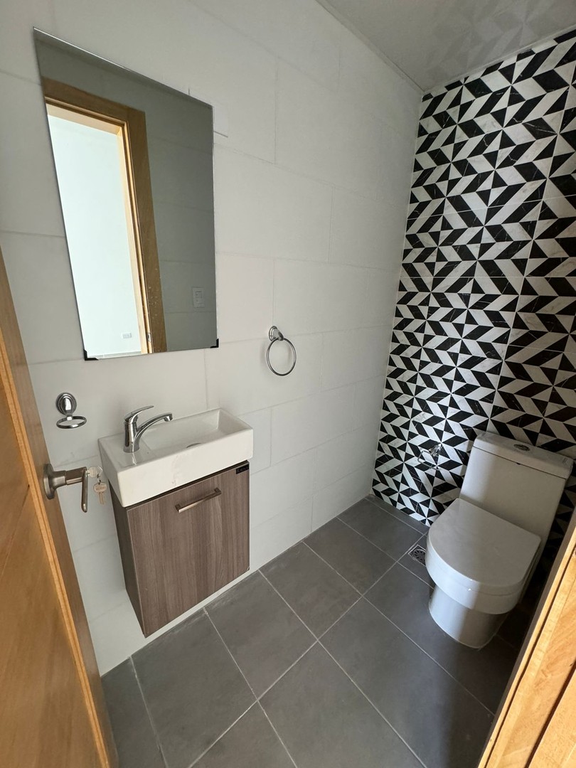 apartamentos - Apartamento Nuevo en Venta
BELLA VISTA SUR
USD 167,000.00

 6
