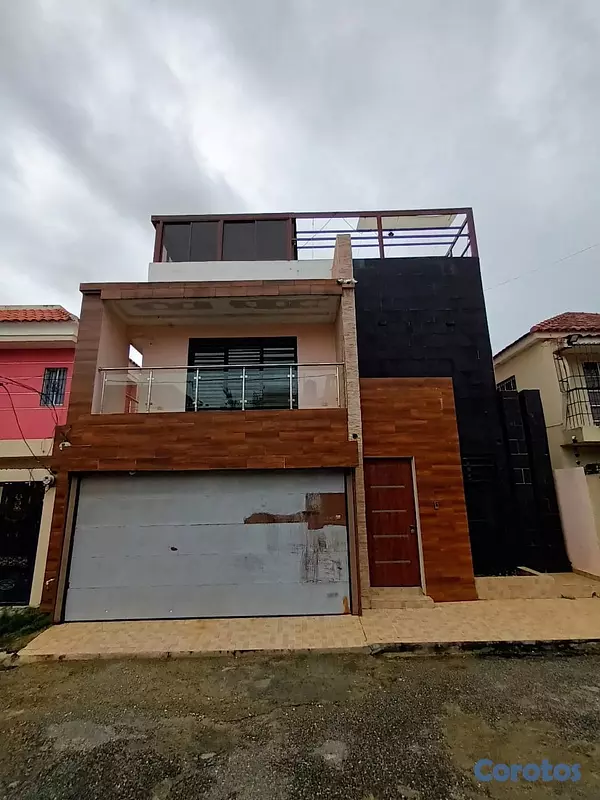 casas - venta de casa con jacuzzi en la autopista de san isidro Santo Domingo este  9