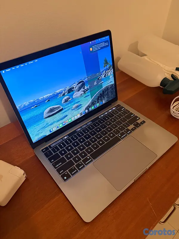 computadoras y laptops - MacBook Air 8