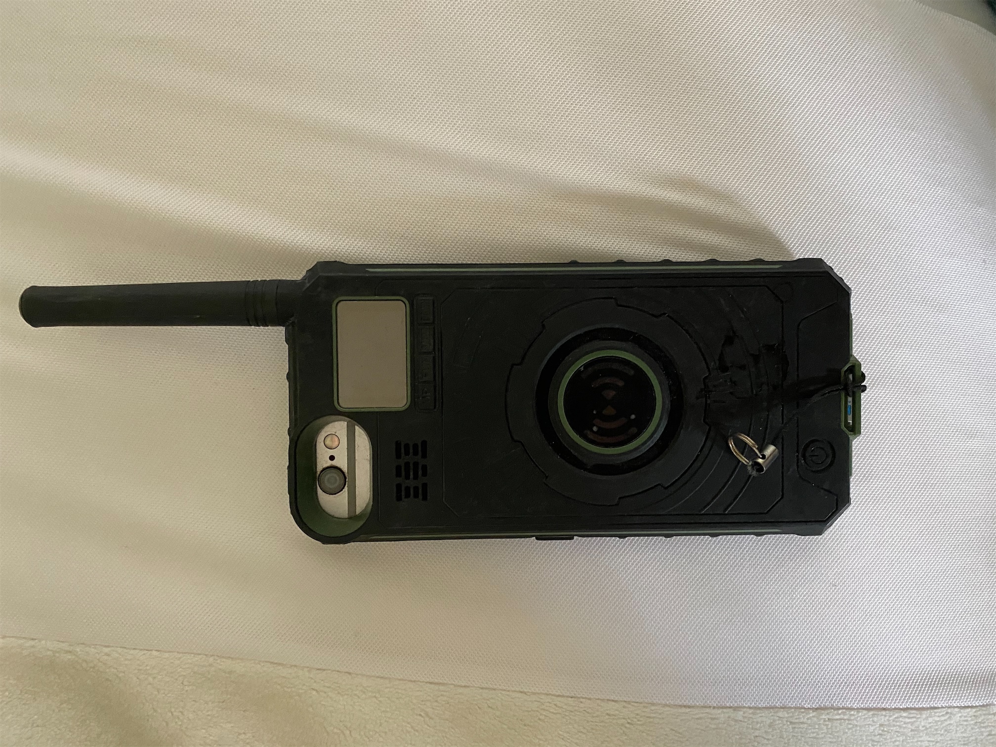 celulares y tabletas - iPhone 6 con forro de radio