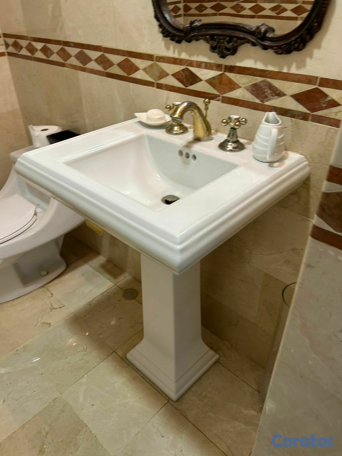 decoración y accesorios - Vendo Lavamanos de pedestal blanco 2