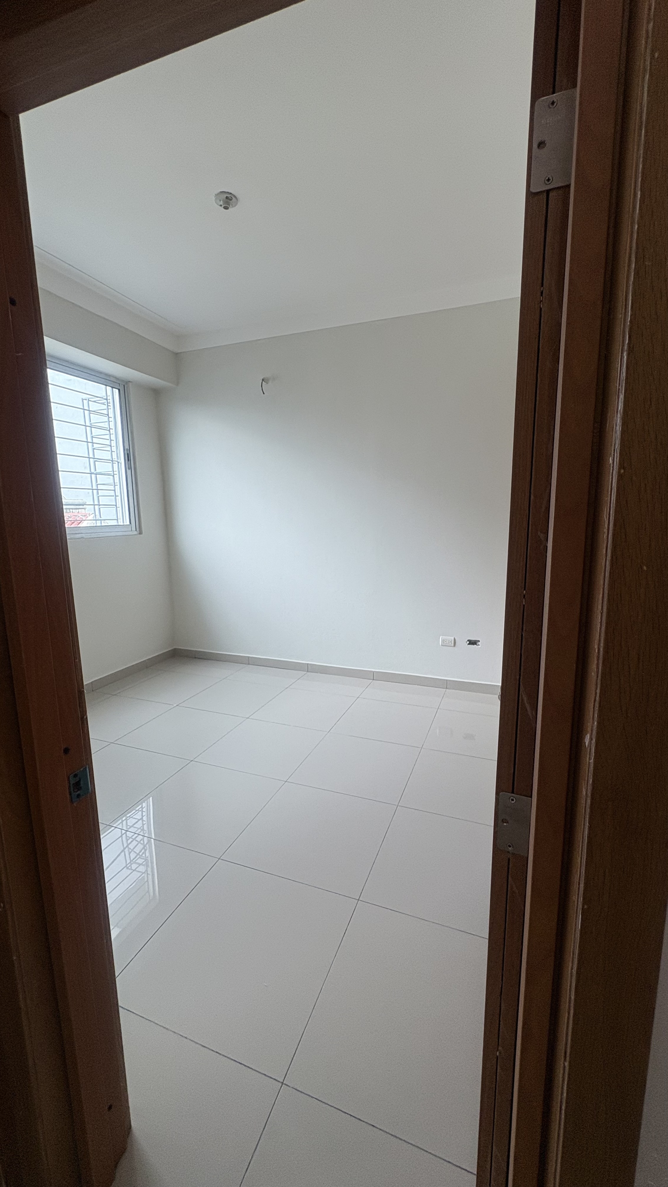 apartamentos - VENDO apartamento remodelado en Serralles 6