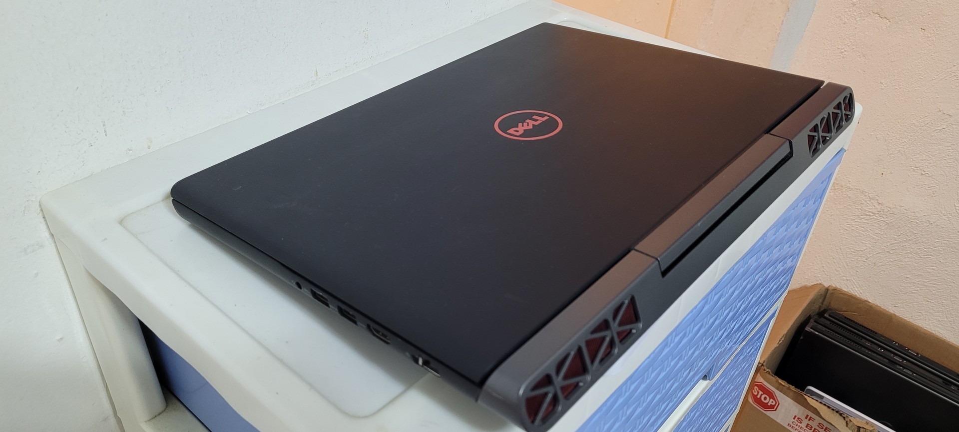 computadoras y laptops - Laptop Dell Gaming Core i7 7ma Ram 16gb Nvidea Gtx 1050Ti 12gb 2