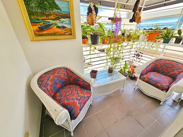 apartamentos - Apartamento 2do piso Los Restauradores  3