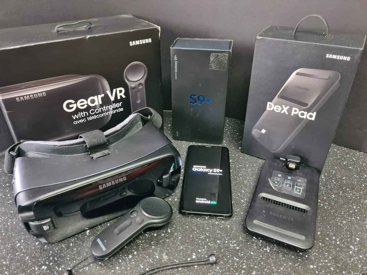 celulares y tabletas - Samsung Galaxy S9 plus + Gear VR con control + Dex Pad