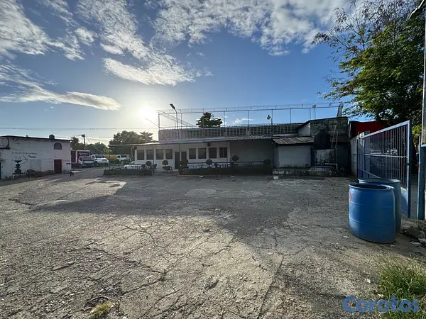 solares y terrenos - Solar Comercial En Venta En Av. Libertad, San Fran 2