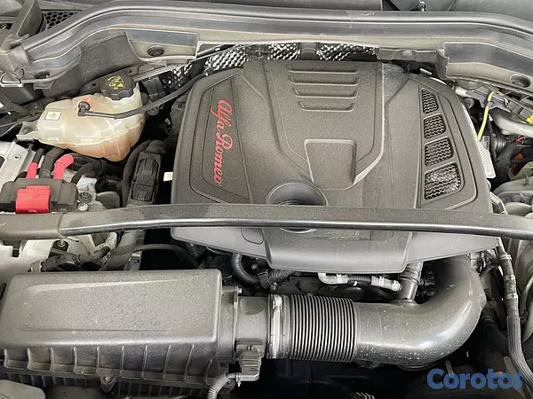 jeepetas y camionetas - Alfa Romeo Stelvio 11