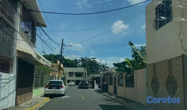 solares y terrenos - Solar en Alma Rosa I de 257m2 2