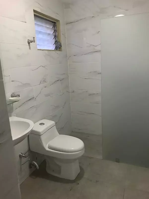 apartamentos - Apartamento Segundo Nivel, Ens. Quisqueya (O.K) 3