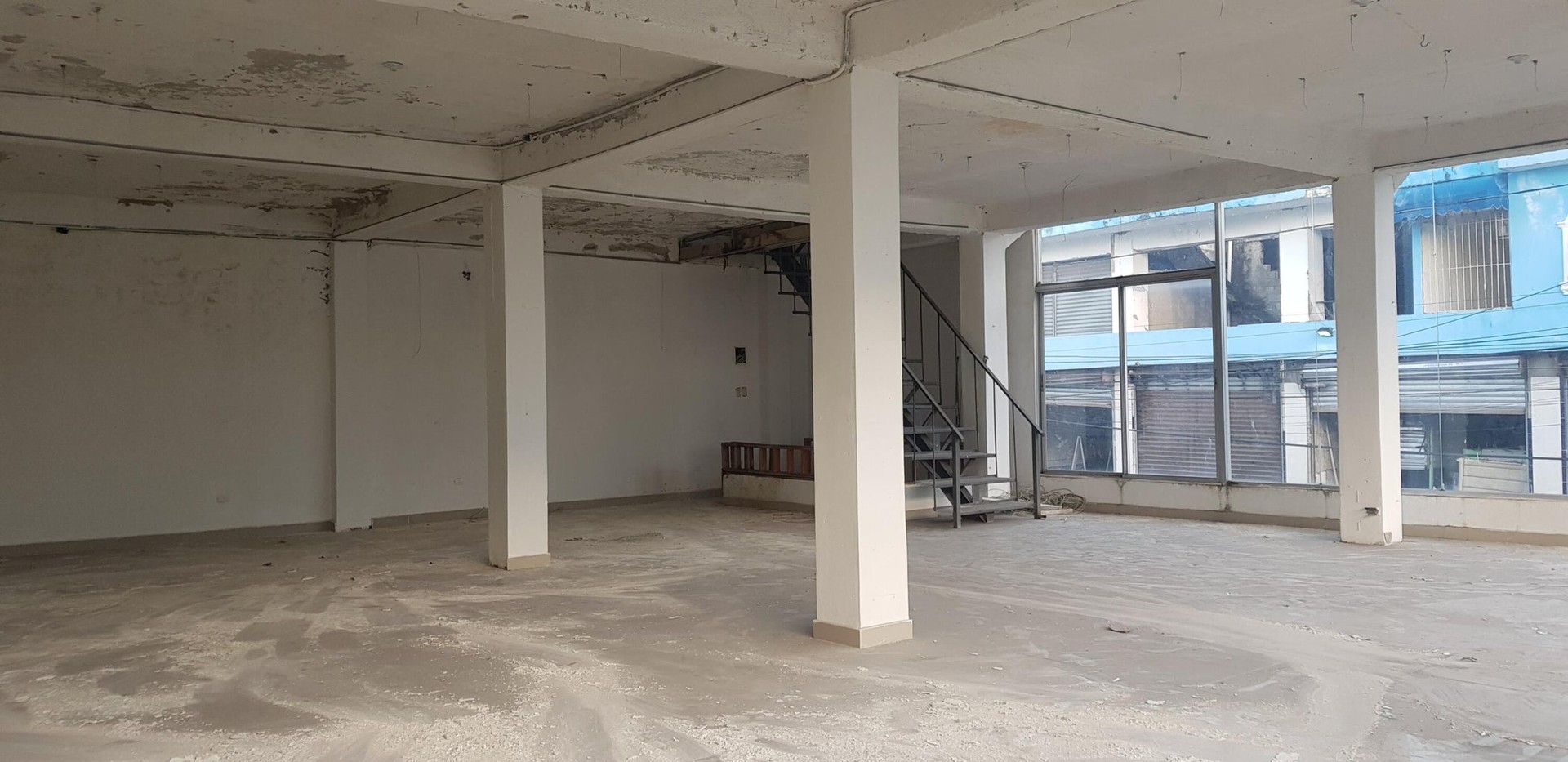 oficinas y locales comerciales - Local Comercial 2 niveles en total 480 MTS 5