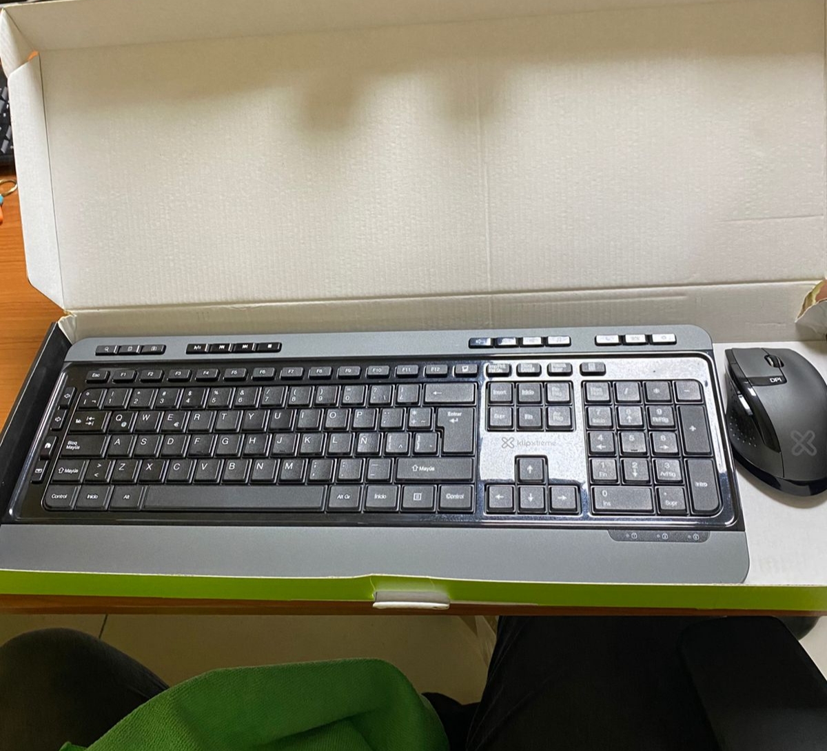 computadoras y laptops - Teclado Inalambrico Klip Xtreme 1