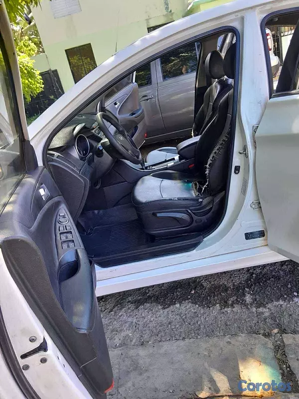 carros - se alquila carro para Uber pagos semanales  5