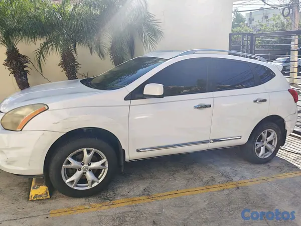 jeepetas y camionetas - Nissan rouge 2012 8