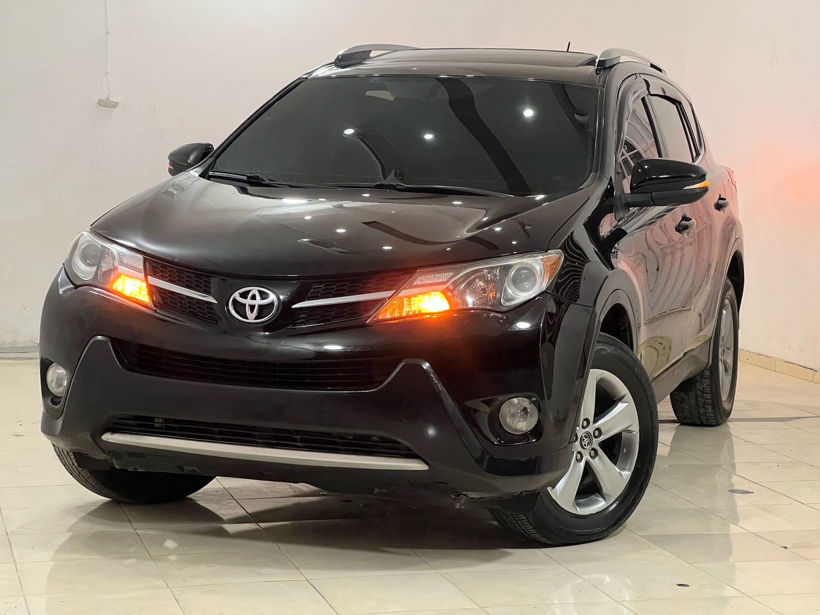 jeepetas y camionetas - TOYOTA RAV4 XLE AÑO 2015 CLEAN CARFAX
