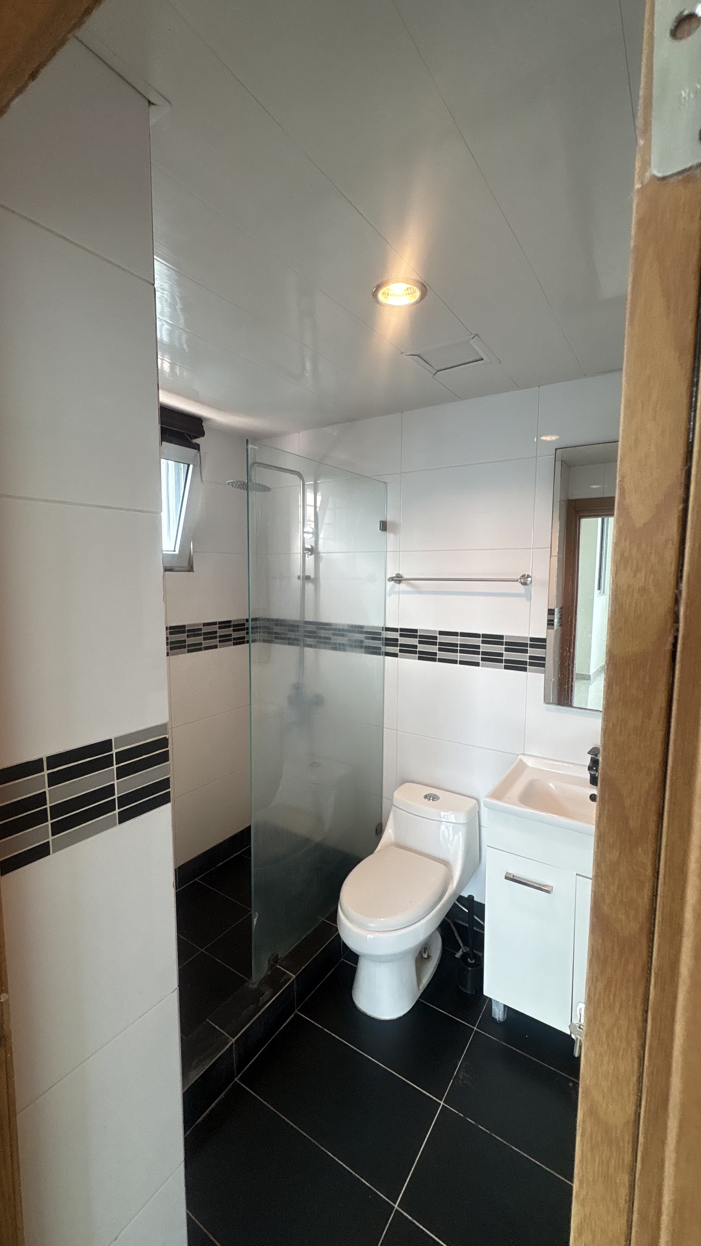 apartamentos - VENDO apartamento remodelado en Serralles 7