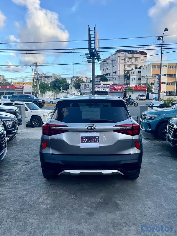 jeepetas y camionetas - Kia Seltos LX AWD 2021 6