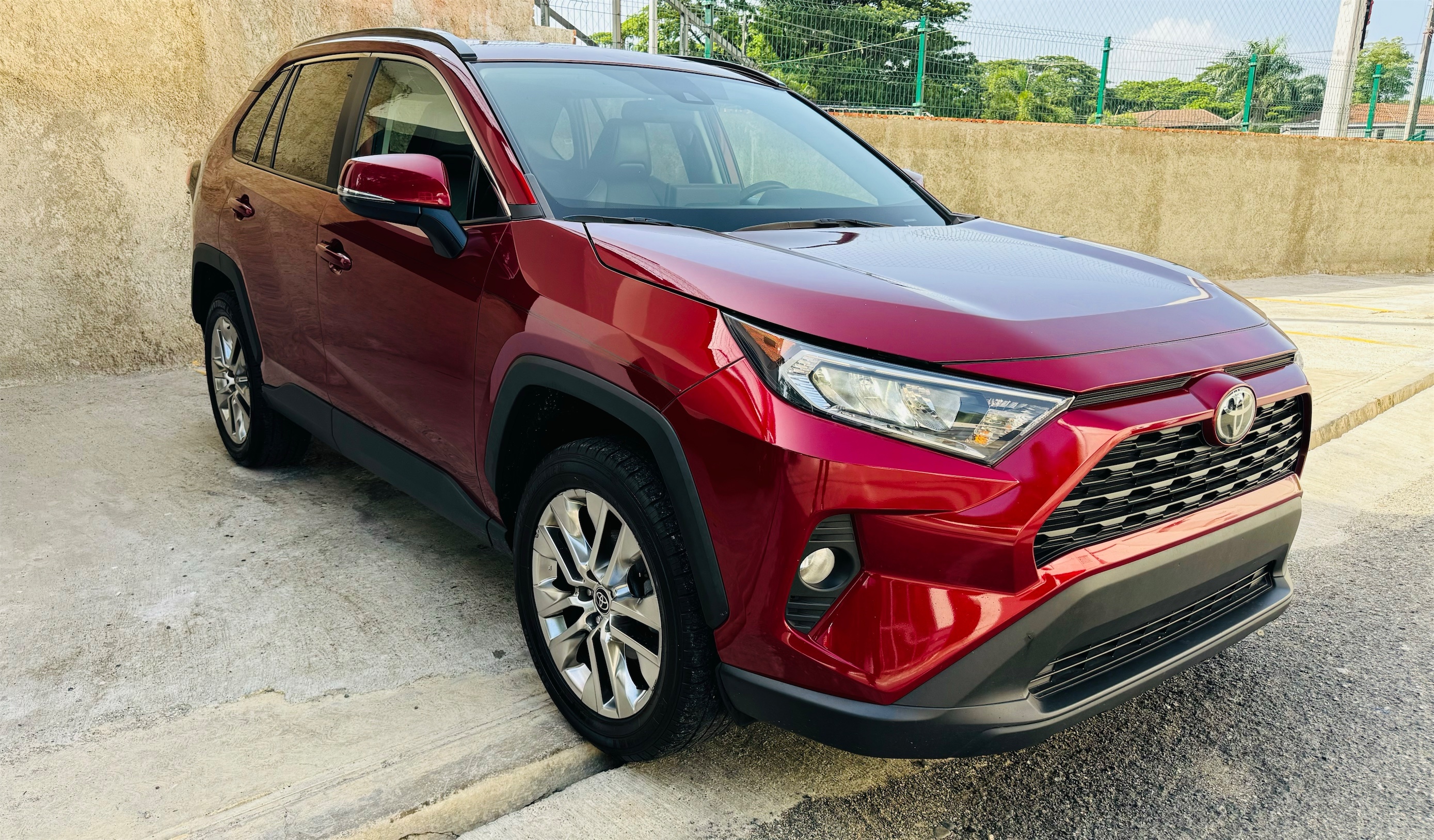 jeepetas y camionetas - Toyota RAV4 XLE 2021 PREMIUM  0