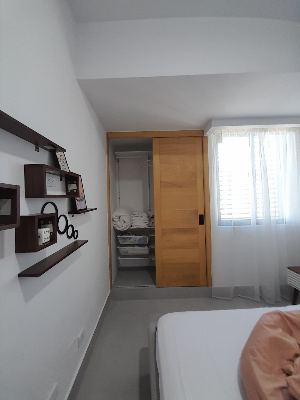 apartamentos - Rento apartamento amueblado moderno minimalista en Evaristo Morales 9