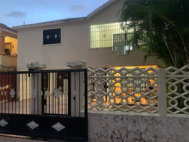 casas - Amplia casa 🏠 en Prado Oriental Santo Domingo Este
