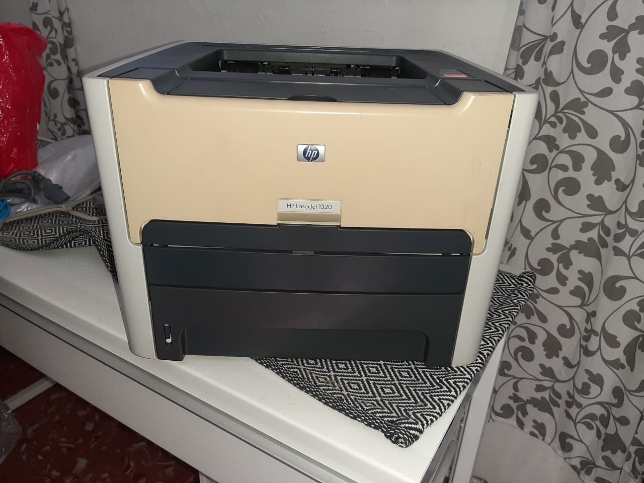 impresoras y scanners - HP Laser Jet 1320