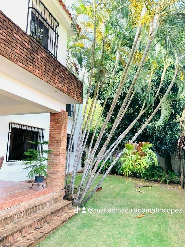 casas - Vendo en Casa en Alameda, Santo Domingo Oeste 2