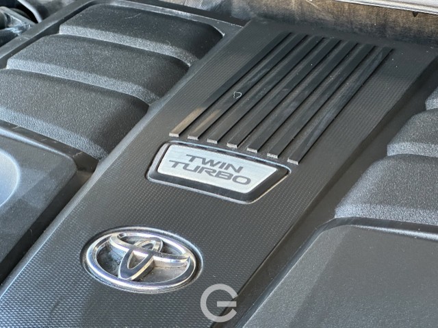 jeepetas y camionetas - Toyota land cruicer vxr 2022 2