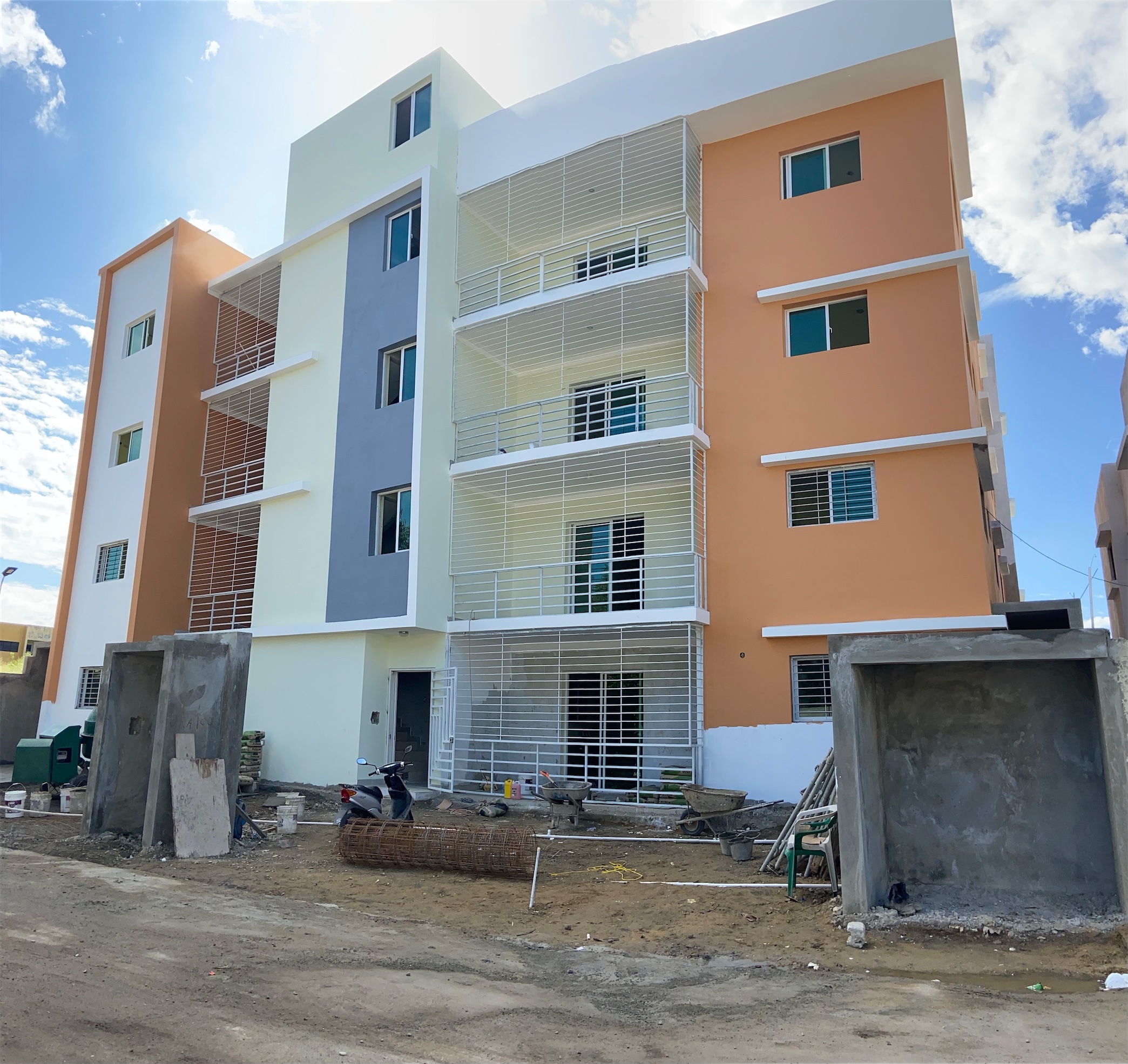  Apartamentos de 2 y 3 habitaciones en el Residencial Don Zoilo, La Vega