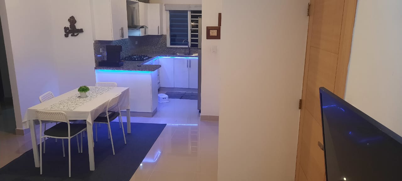 apartamentos - Vendo en Colina de los Rios 4to Nivel con Terraza