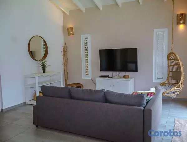 casas vacacionales y villas - Venta de Villa Amueblada en Las Terrenas, Cerca de 15