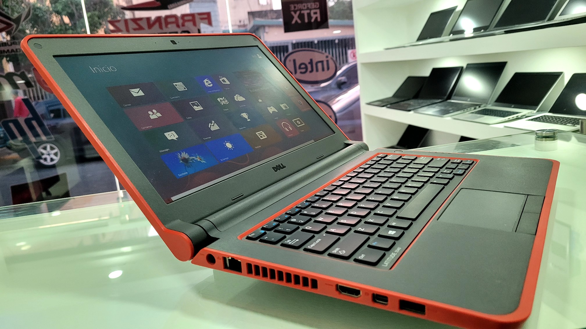 computadoras y laptops - Dell latitude 14 Pulg Core i3 Ram 8gb Disco 1000gb hdmi full 1