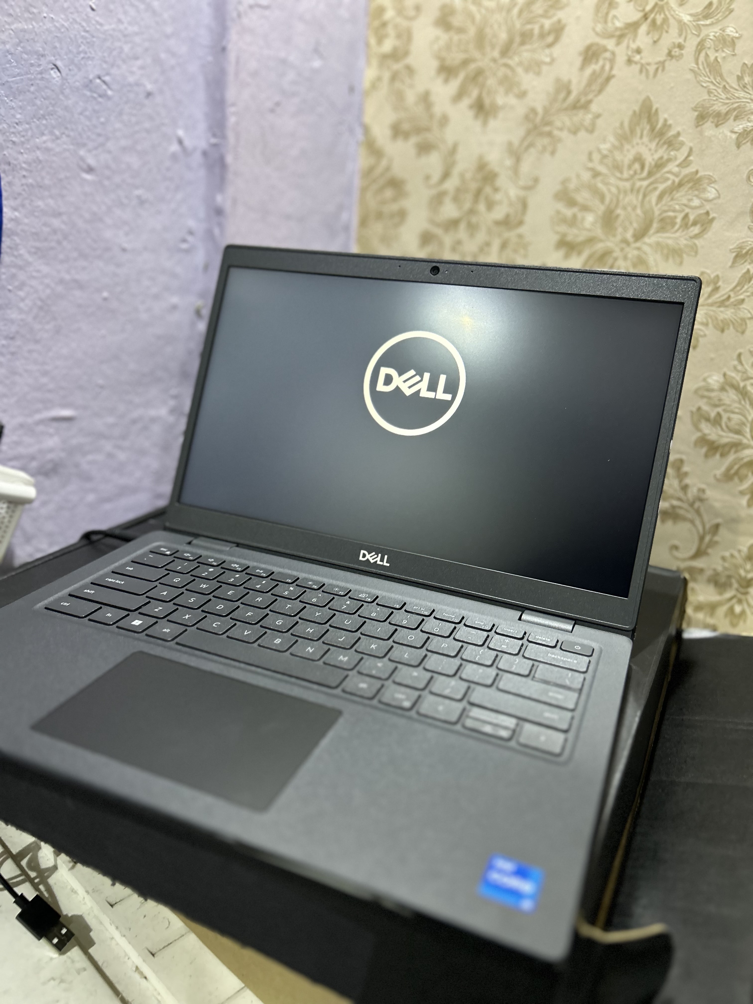 computadoras y laptops - Laptop Dell Latide 3420
Core i5 11th Generación 
8gb de ram Ddr5
256gb Ssd  4